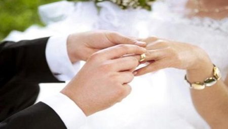 Evlilik Mahalle Baskısına Neden Oluyor